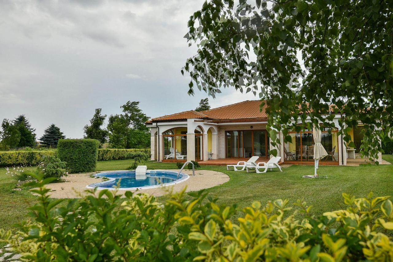 Lighthouse Golf Apart Complex&Villas Baltschik Exterior foto